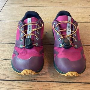 Kids Merrell waterproof hiking shoes- size 2.5 girls
